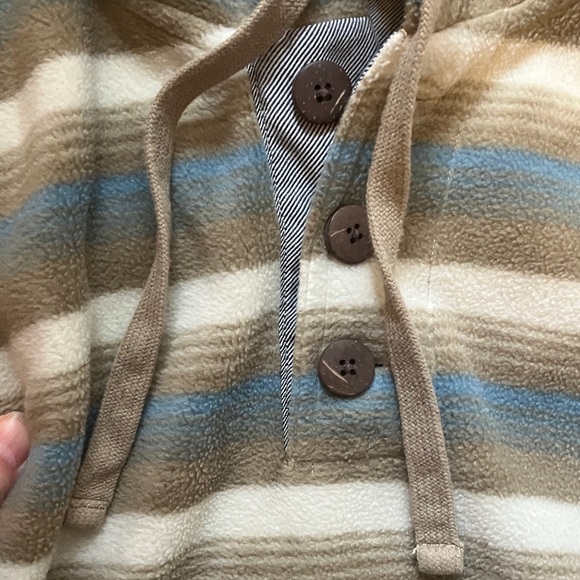 VISSLA Green and Gray Striped Hoodie - Picture 5 of 14